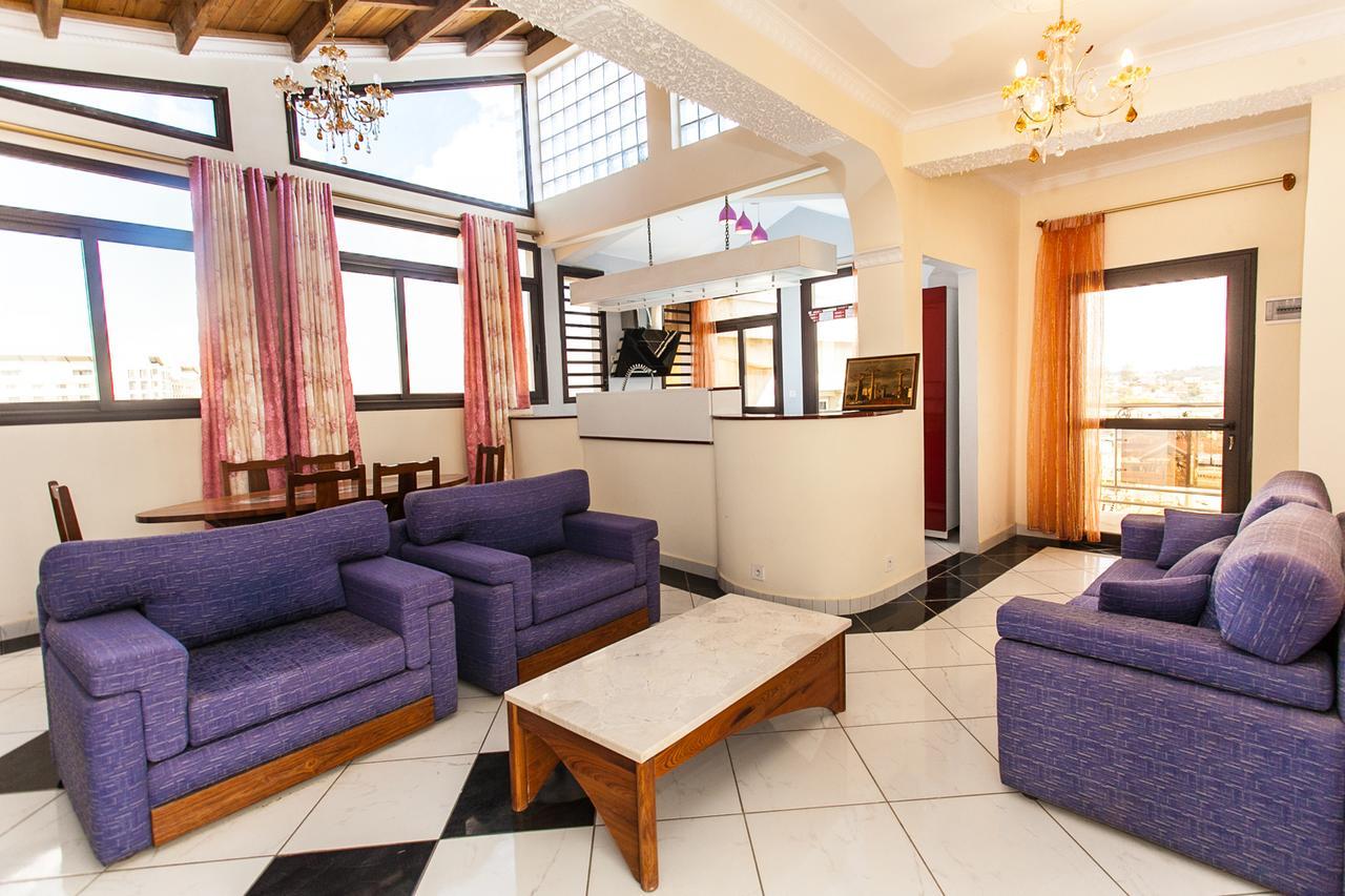 Oceanis Home & Voyages Ivato  Eksteriør bilde